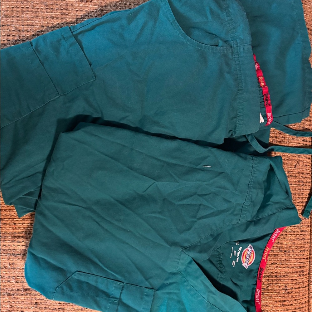 Dickies Jade Green Scrub Set